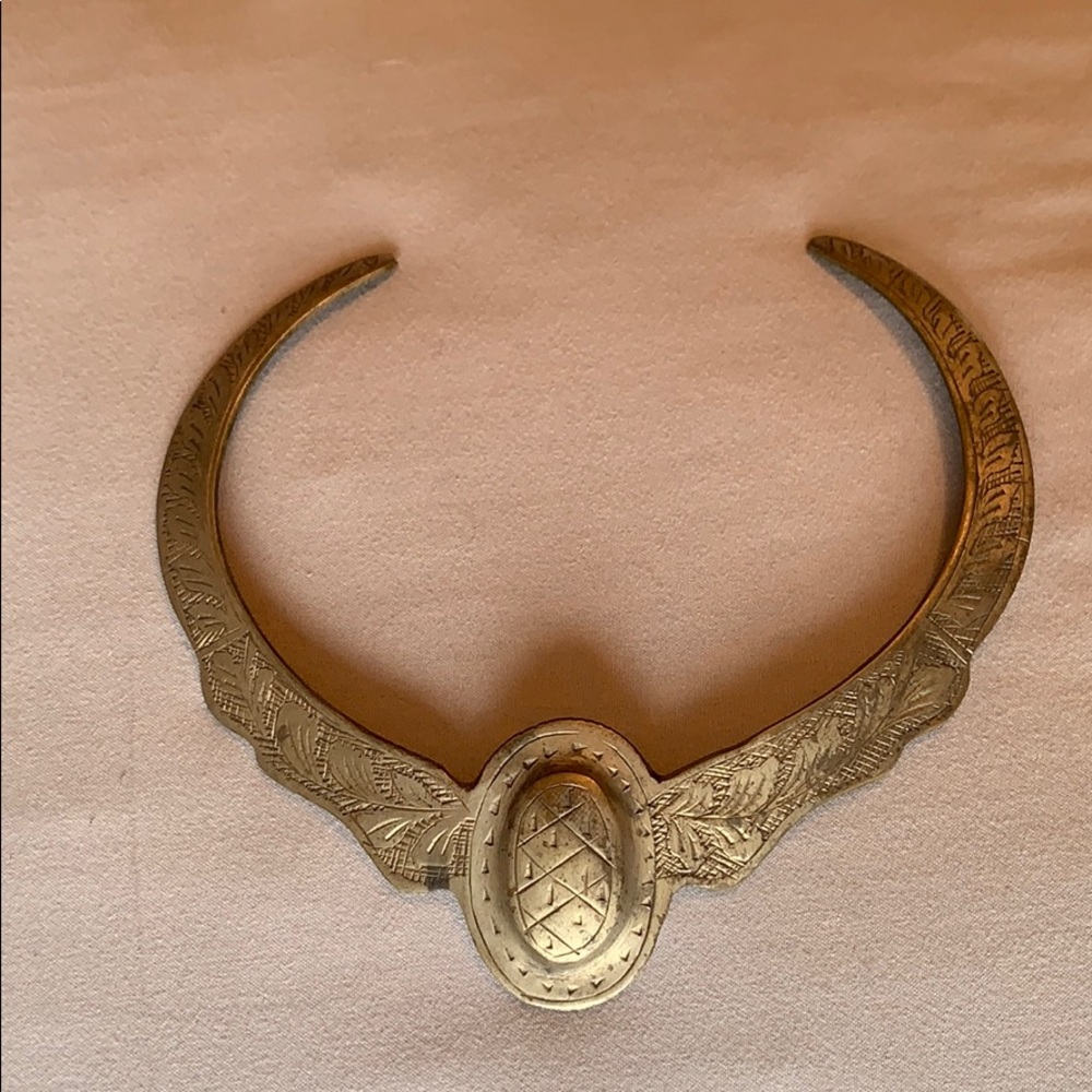 Silver choker necklace